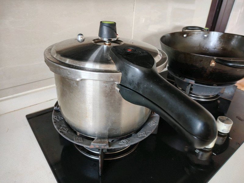 红烧羊肉萝卜煲