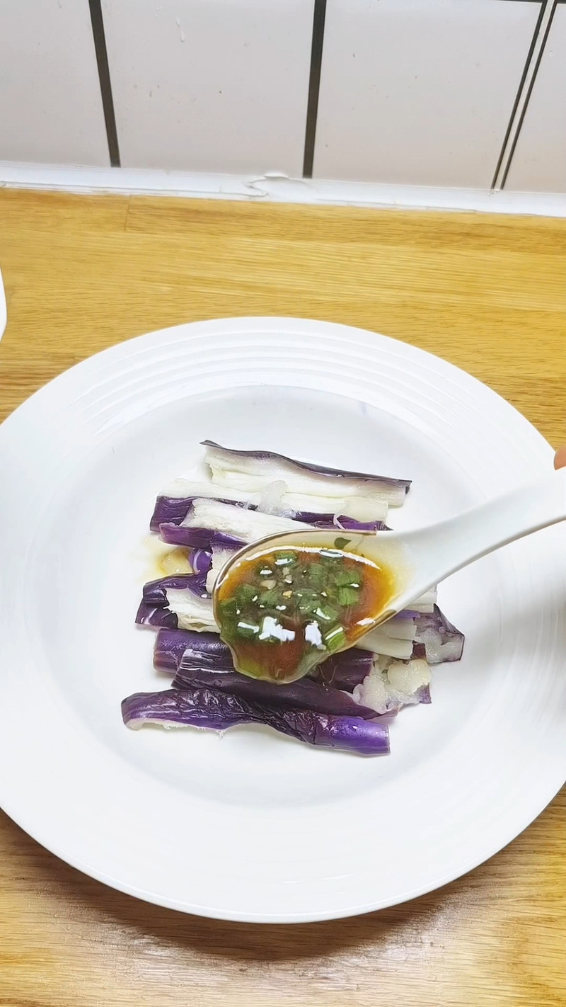 微波炉做菜之手撕茄子&蒜蓉茄子