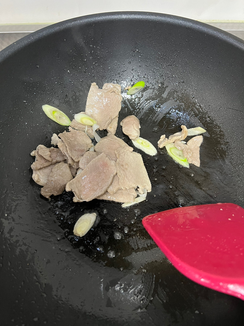 辣椒炒鸡腿肉