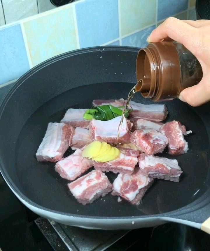 蒜香排骨