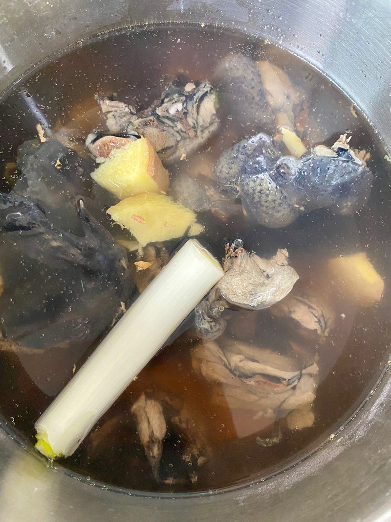 立冬补一补 莲藕乌鸡汤