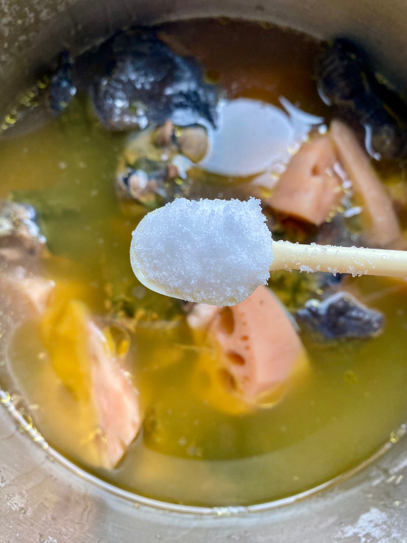 立冬补一补 莲藕乌鸡汤
