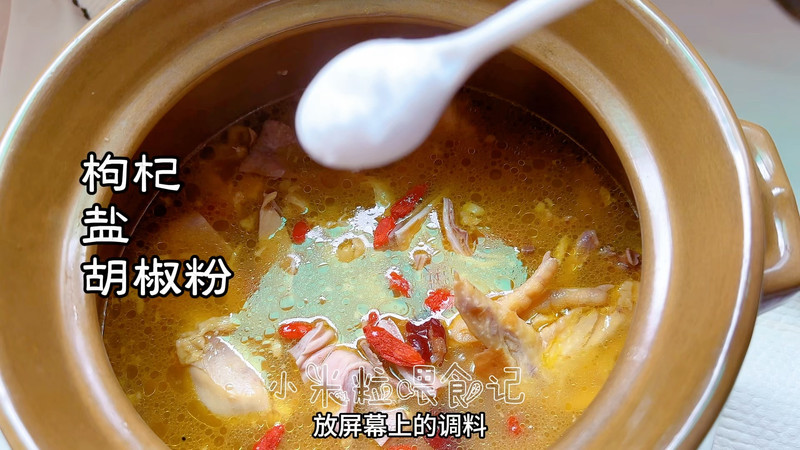 滋补猪肚鸡～附如何洗猪肚
