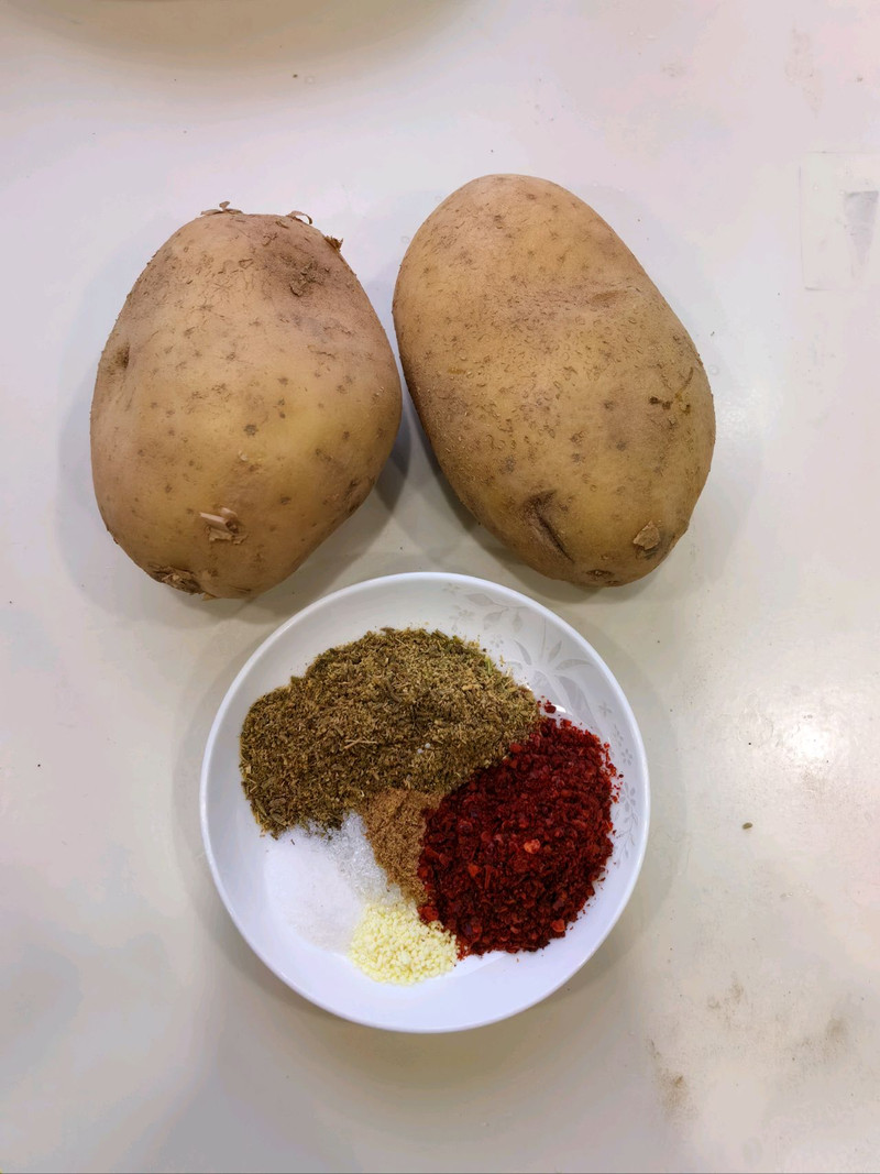 油炸孜然土豆片 油炸孜然土豆片