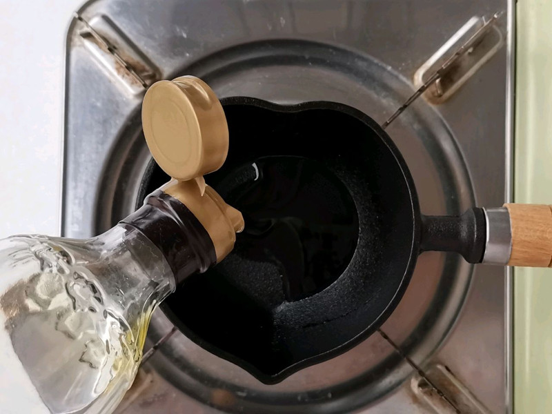 葱香白灼鱿鱼