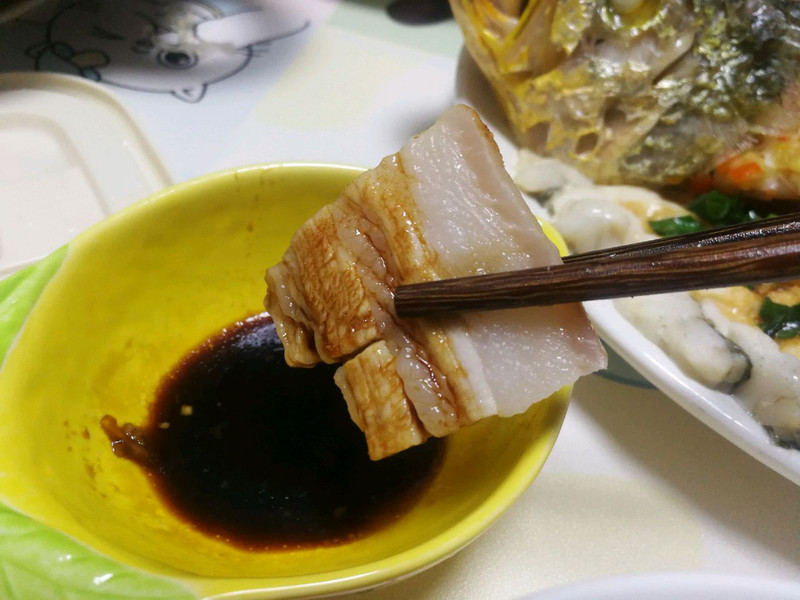 酸菜汆白肉