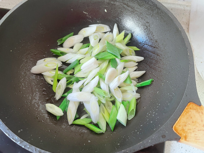葱爆鸡蛋 葱爆鸡蛋