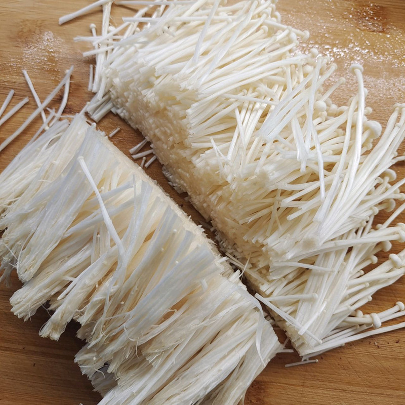 麻辣鸭血金针菇
