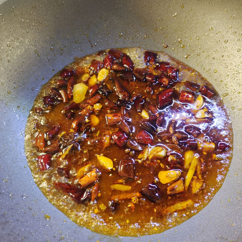 麻辣鸭血金针菇