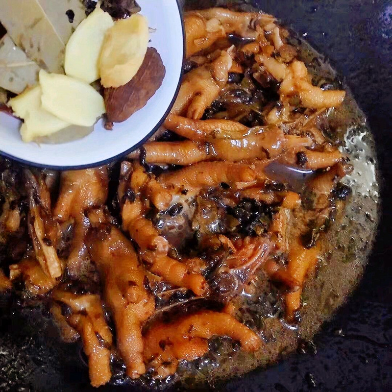 梅干菜鸡爪