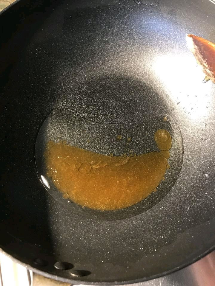 浓香红焖肘子
