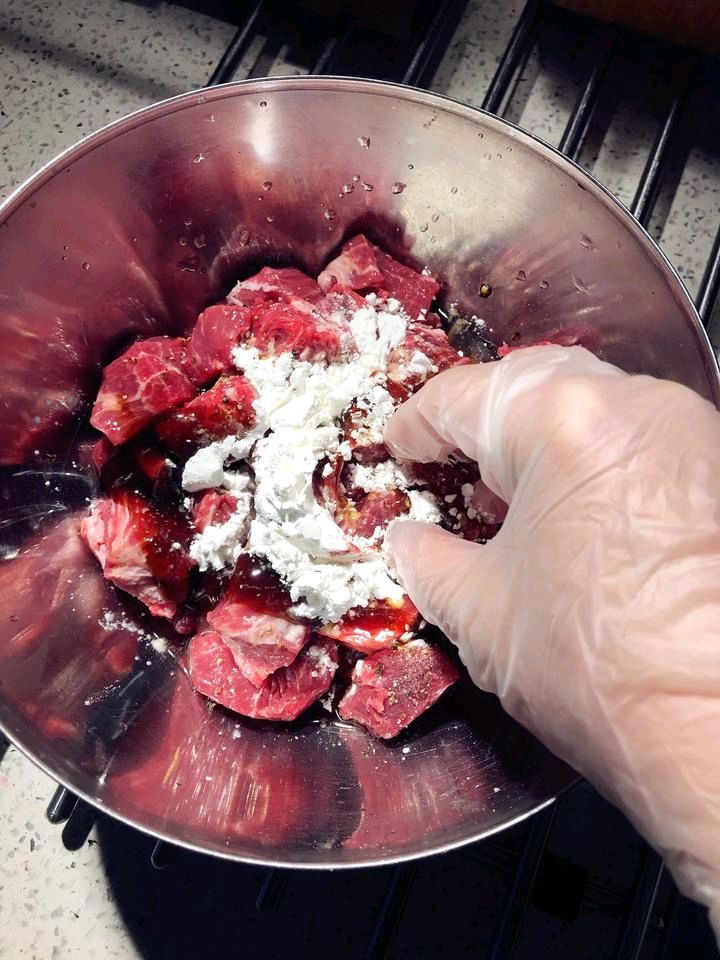 黑蒜子牛肉粒