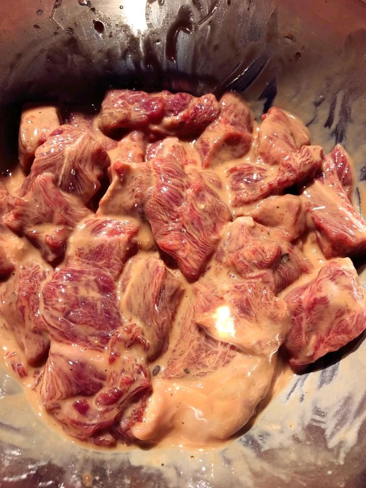 黑蒜子牛肉粒