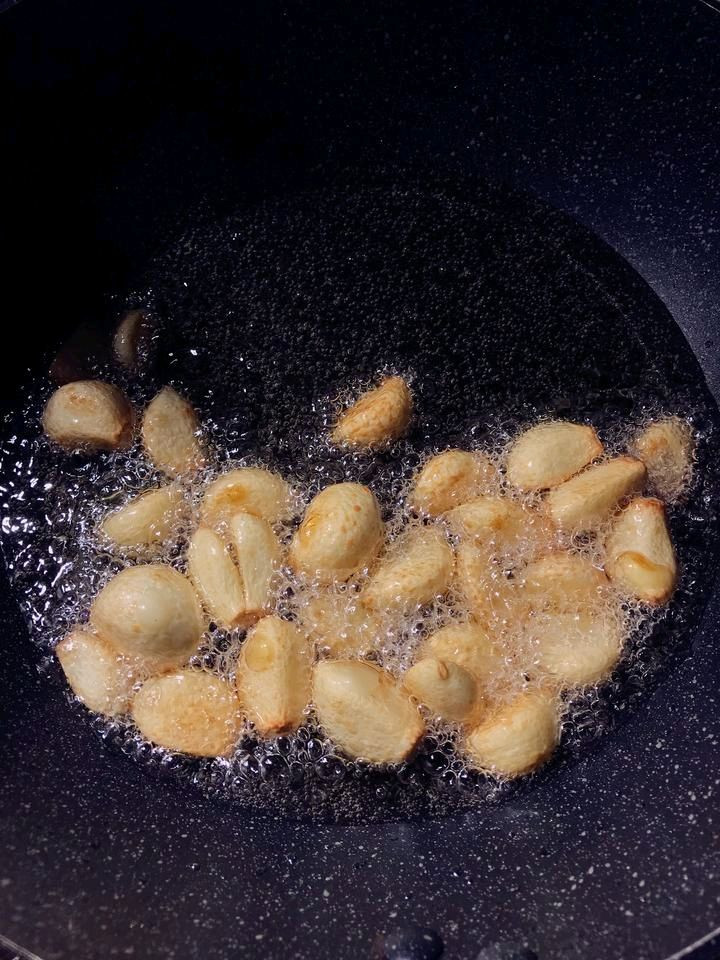 黑蒜子牛肉粒