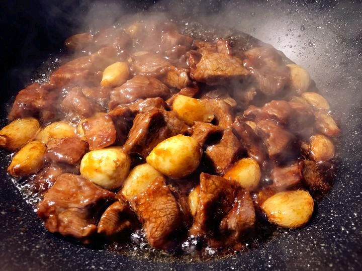 黑蒜子牛肉粒