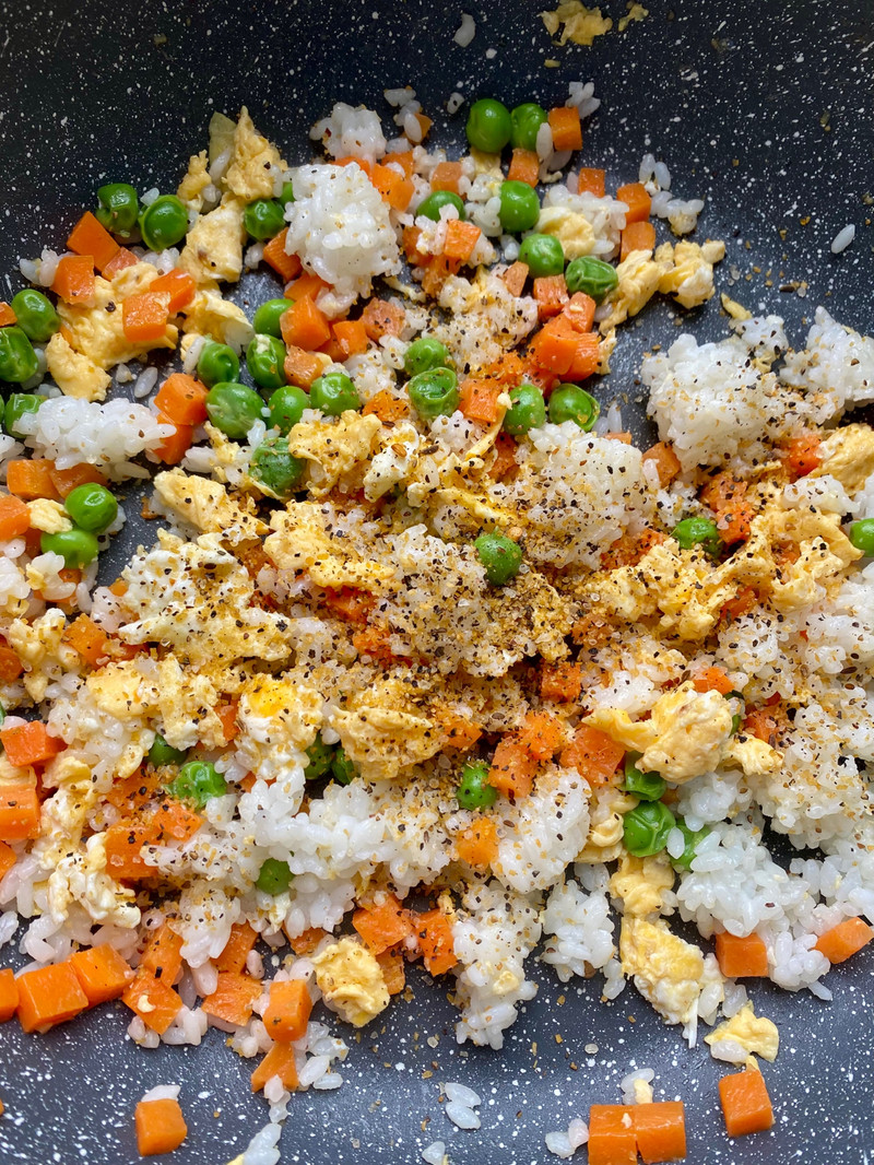 意式番茄味芝士盖牛排炒饭