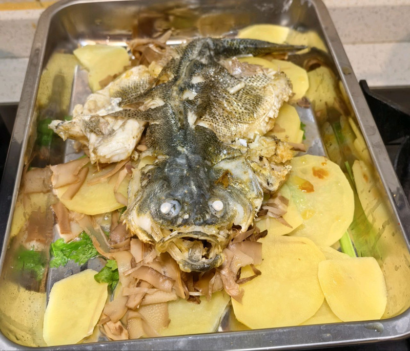 烤 鱼