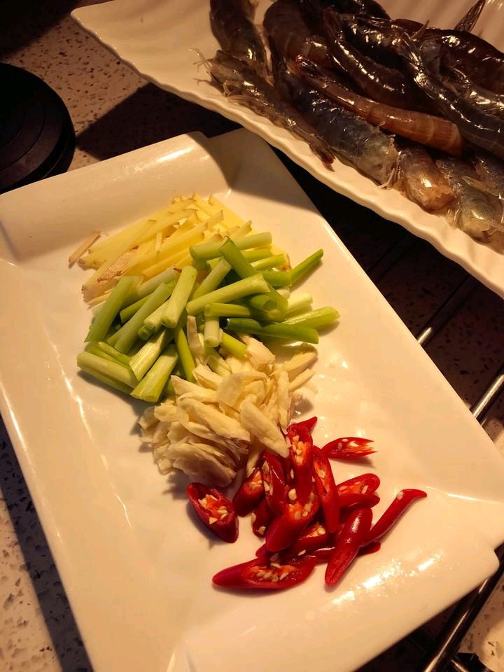 丝瓜鲜虾煲