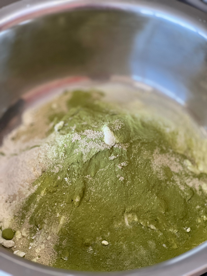 抹茶奶酥餐包