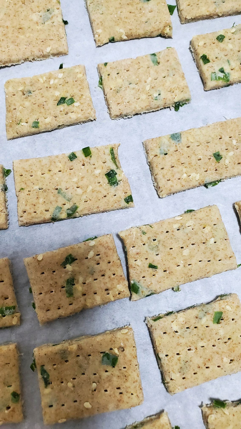 香葱全麦饼干