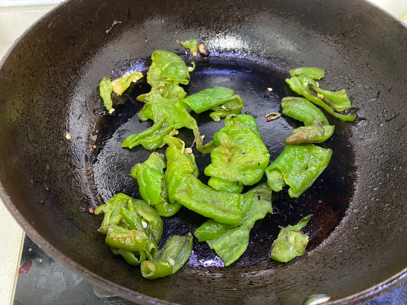 擂辣椒皮蛋茄子
