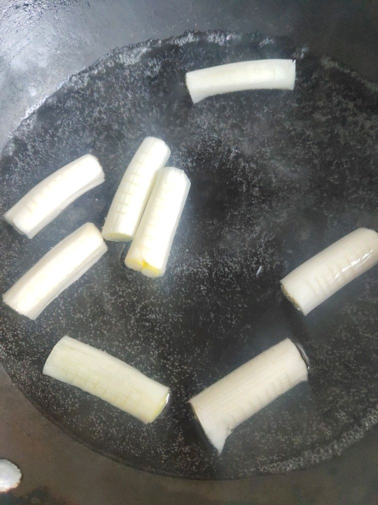 年夜饭的压轴菜---葱爆海参