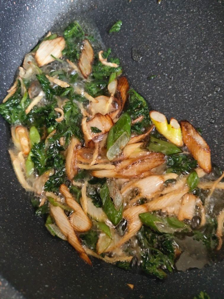 年夜饭的压轴菜---葱爆海参