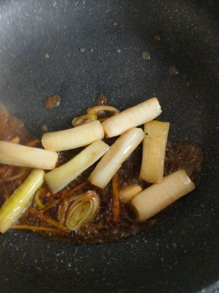 年夜饭的压轴菜---葱爆海参