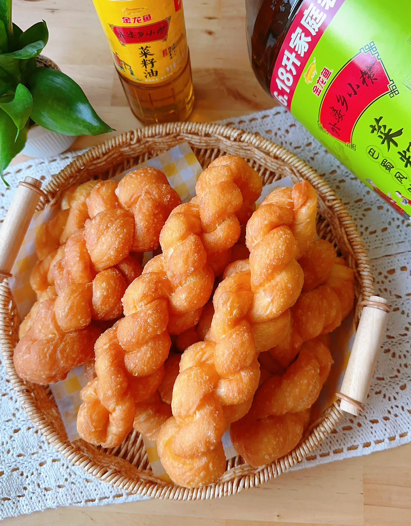 过年小零食-淡奶油鸡蛋麻花！