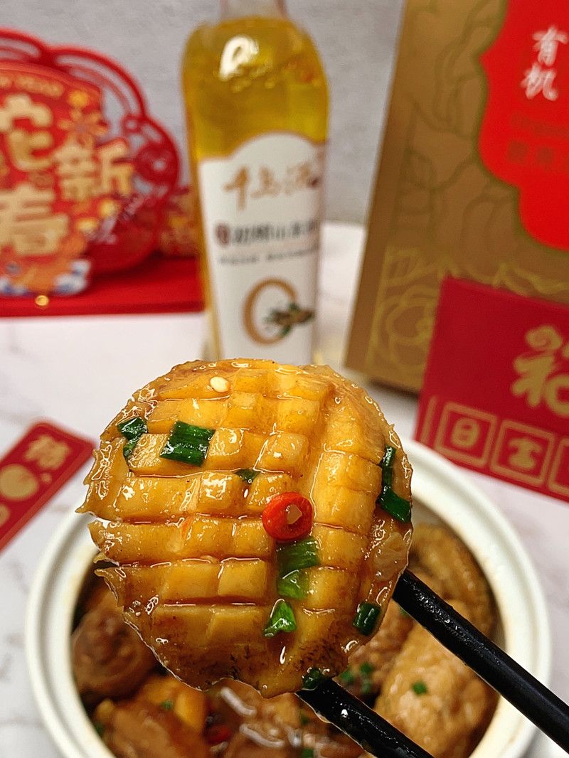 鲜香美味！汤汁浓郁巨下饭～鲍鱼鸡煲！