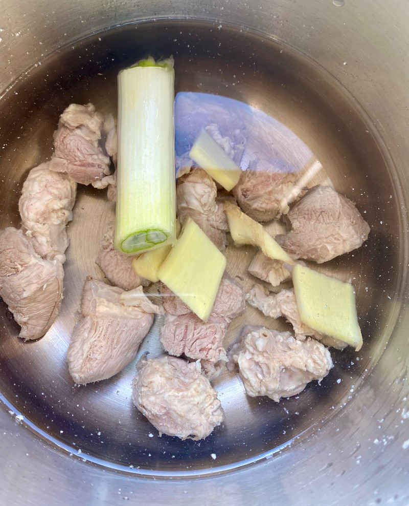奶香羊肉煲