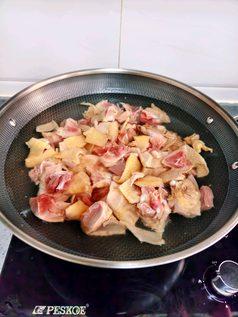 土豆烧鸡块