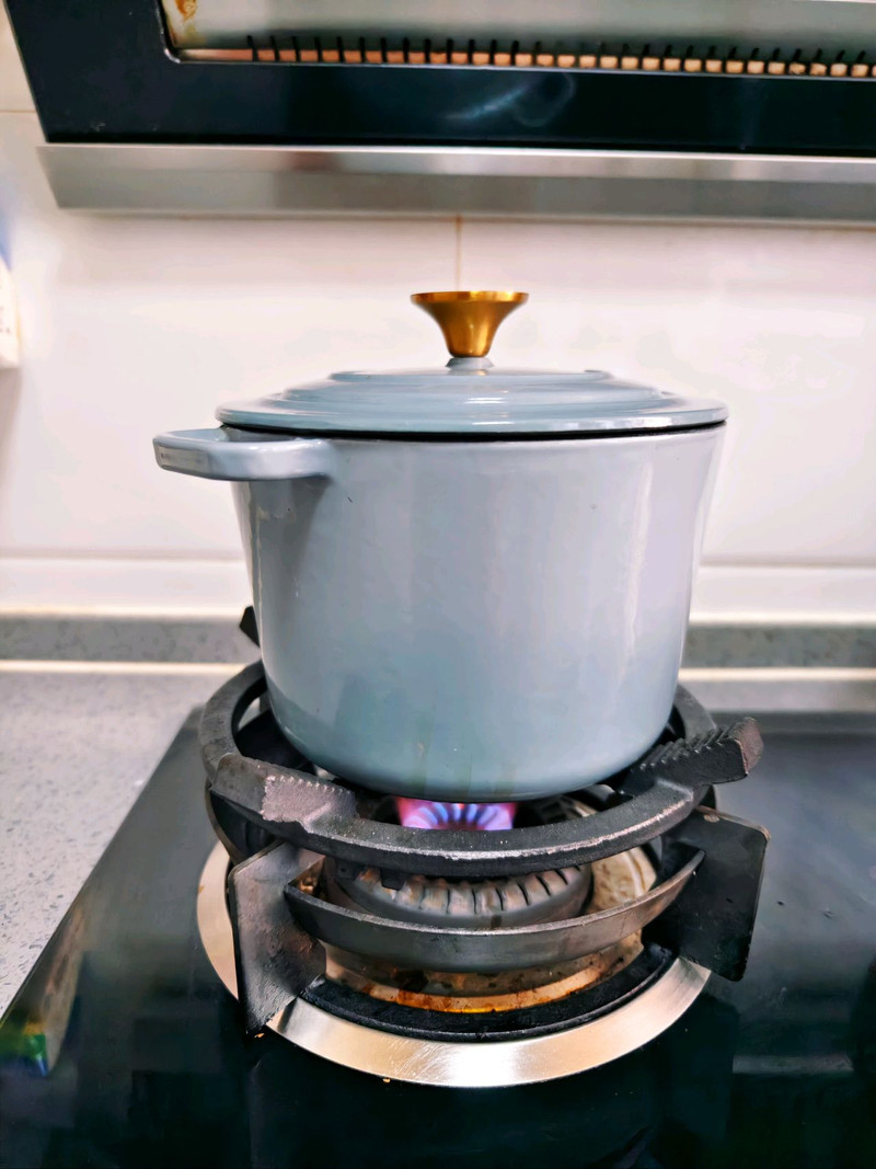 土豆烧鸡块