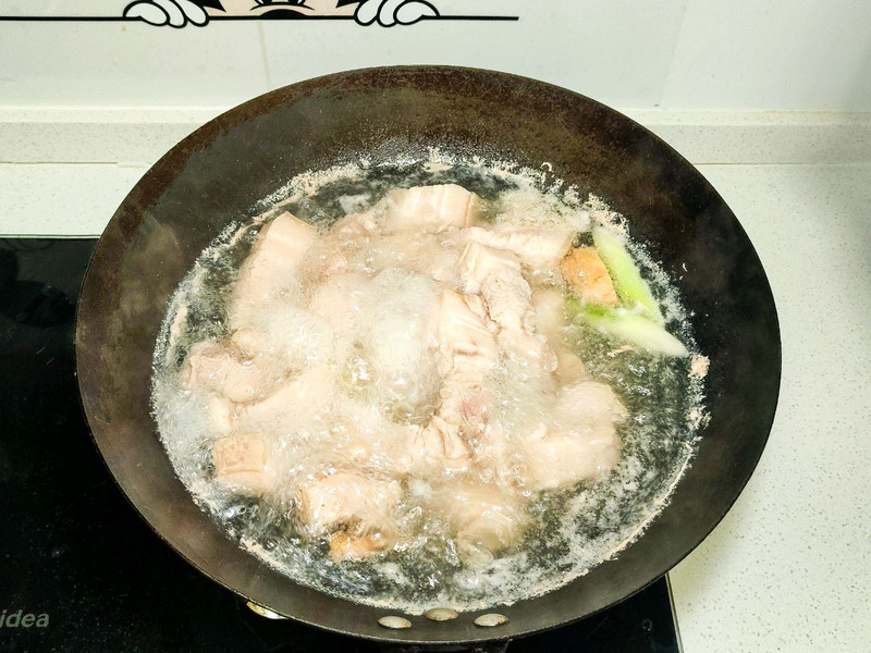 年夜饭红烧肉肥而不腻有技巧