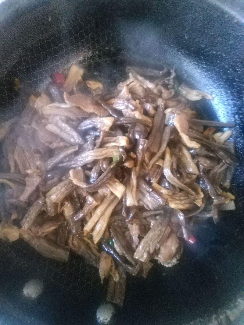 很美味的下饭菜——小炒鹿茸菌