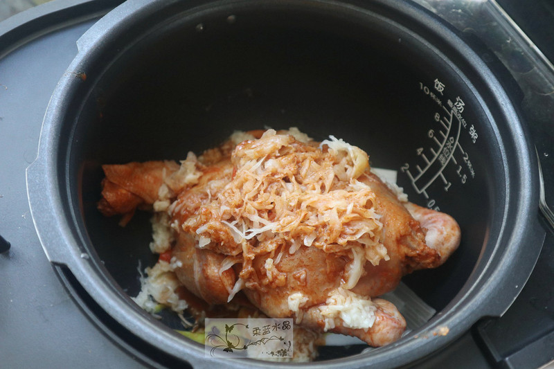 酸菜烧全鸡