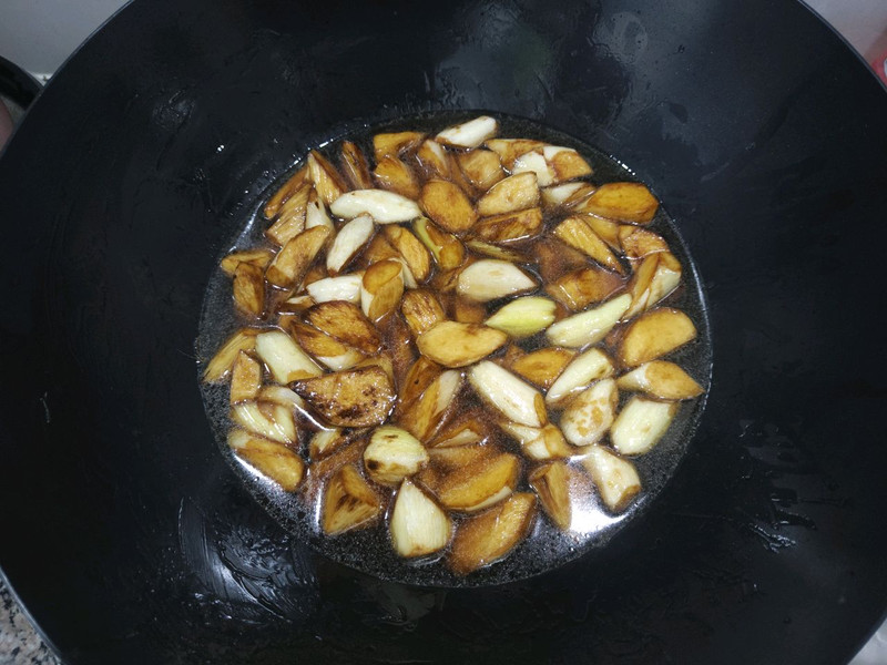 油焖茭白