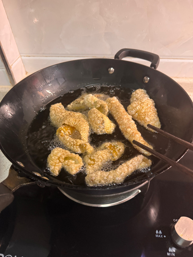 炸肉皮