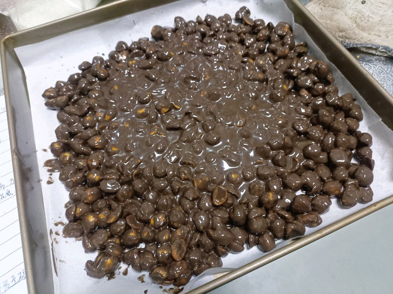 美食美刻之手工焦糖榛子巧克力