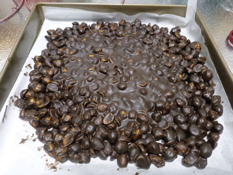 美食美刻之手工焦糖榛子巧克力