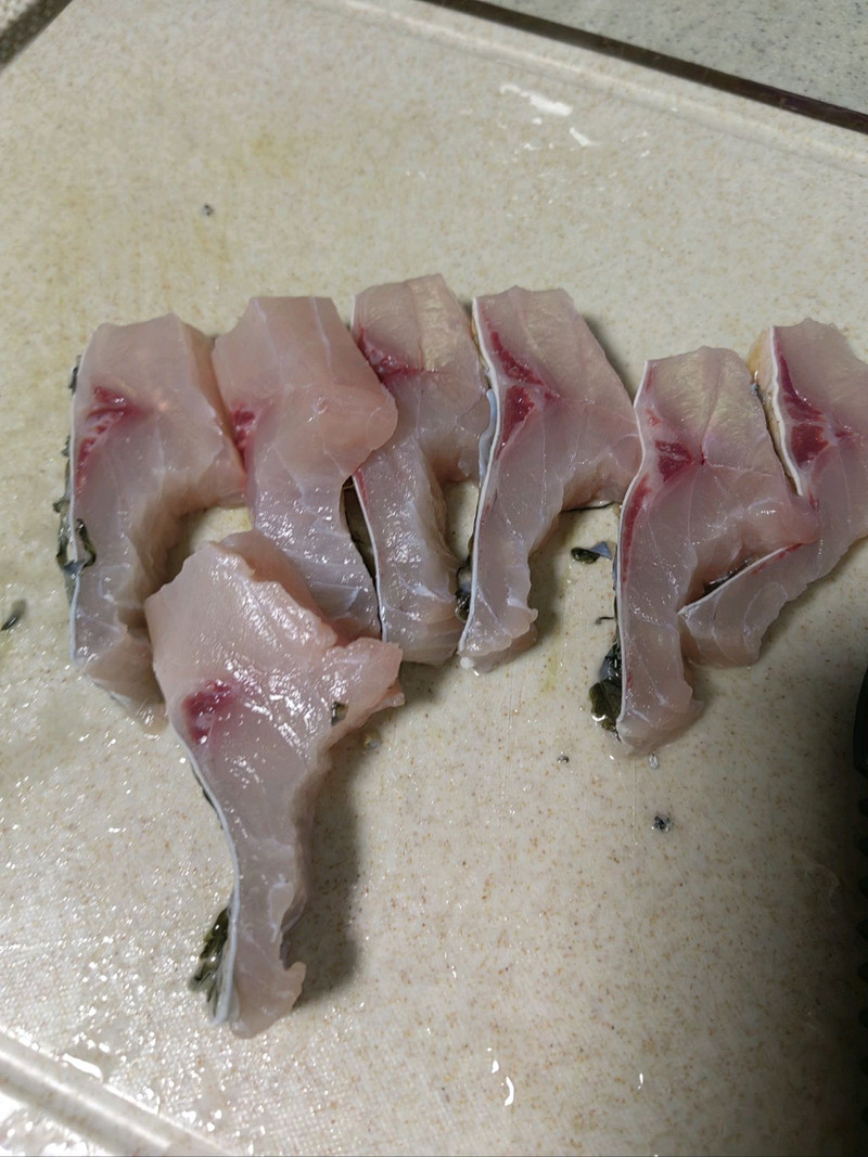 冷盘熏鱼