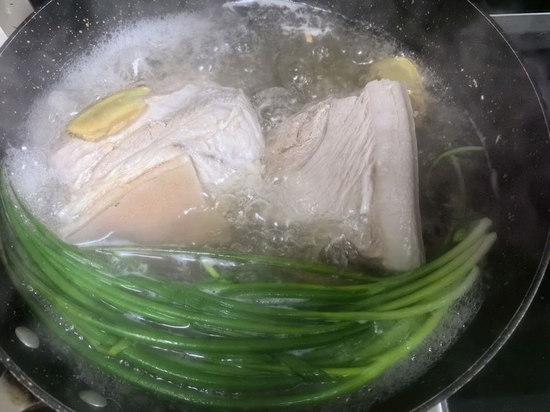 蒜泥白肉
