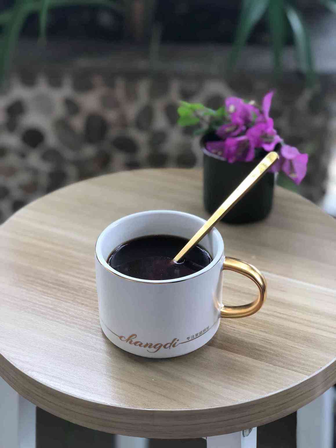 红糖生姜红枣枸杞茶