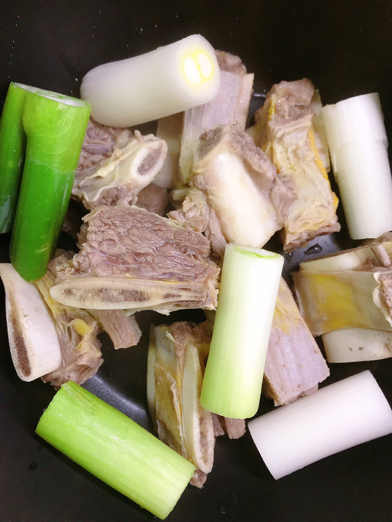 川香麻辣牛仔骨