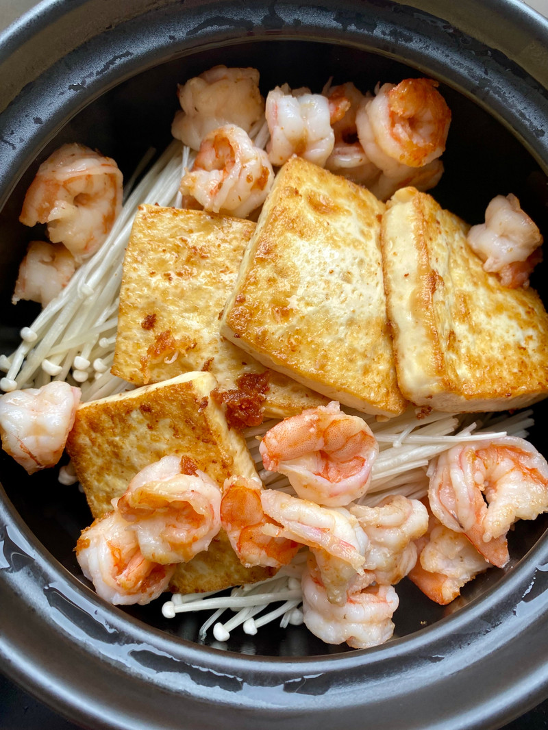 鲜虾豆腐煲