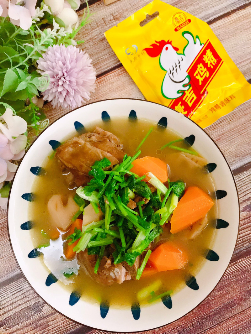 胡萝卜炖羊蝎子