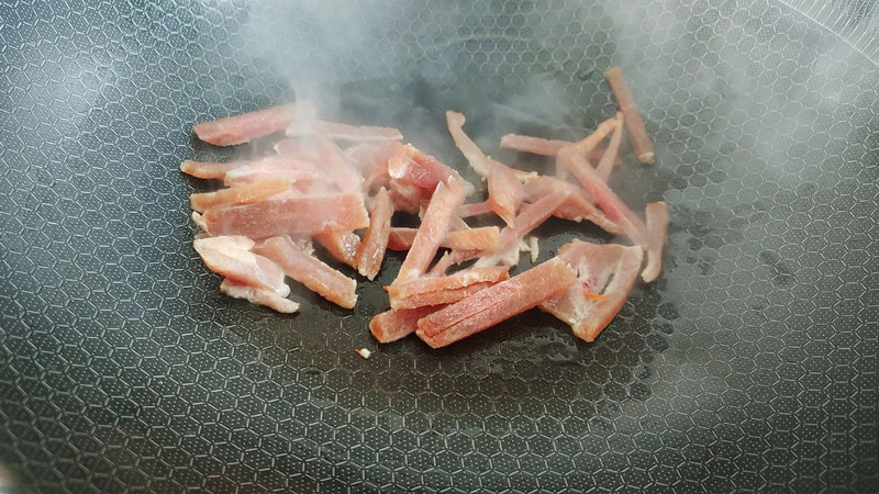 葱油胡炒菠菜肉