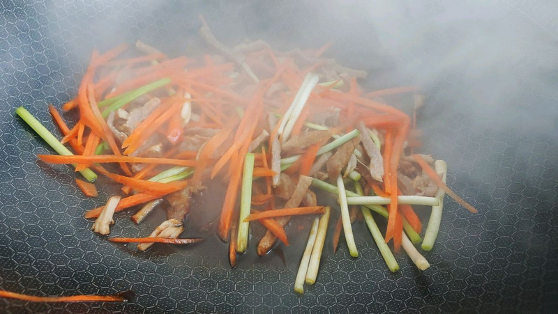 葱油胡炒菠菜肉