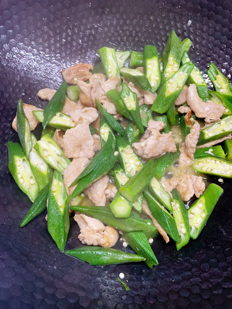 广州｜秋葵炒肉片