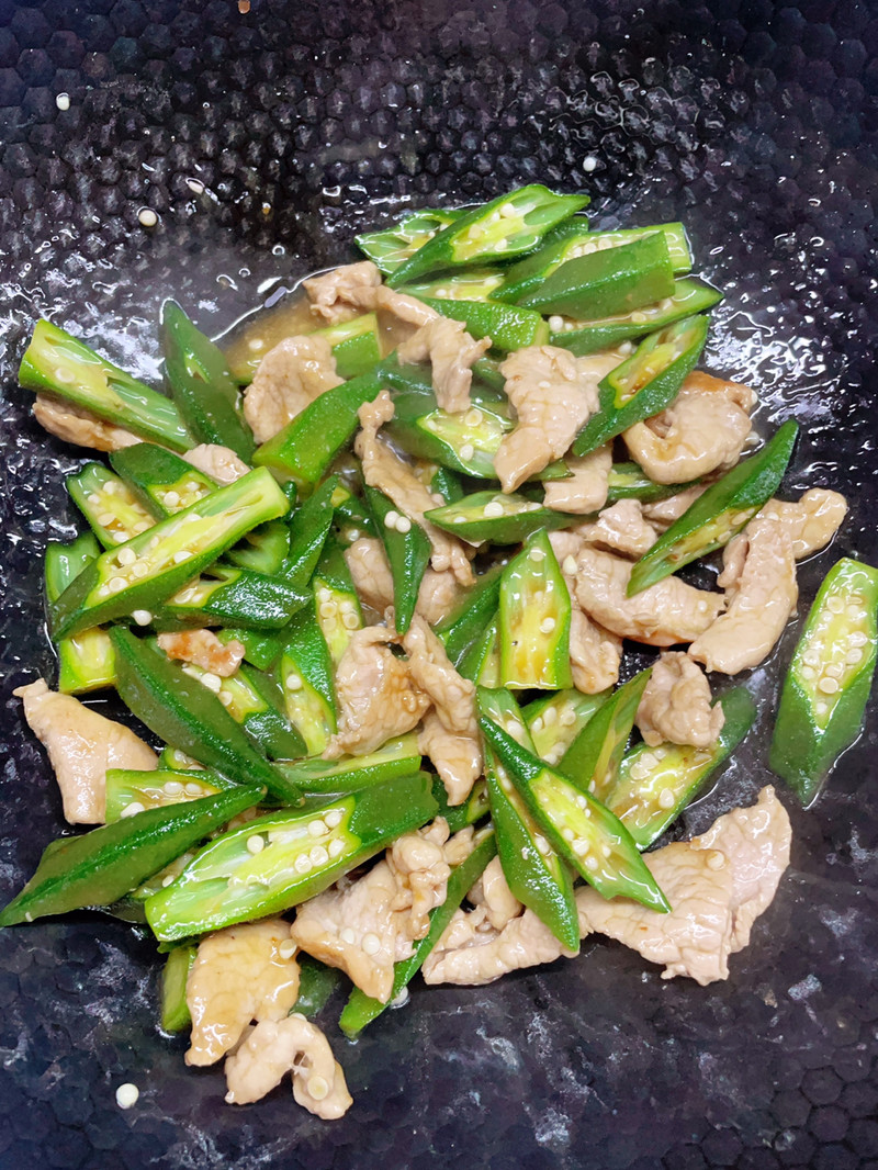 广州｜秋葵炒肉片
